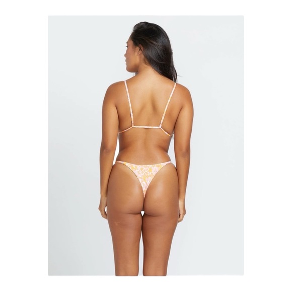 Volcom Coco Triangle Top/ Coco Tiny Bottom Bikini NWT - Picture 3 of 5